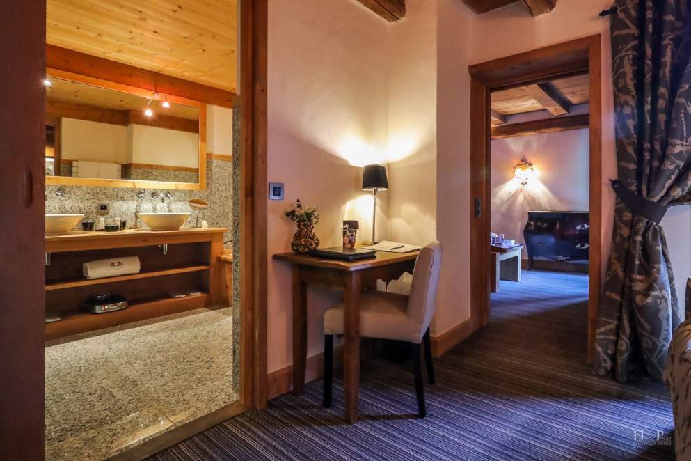 Chambre Le Fer à Cheval · Hôtel 5 étoiles Megève en Haute Savoie